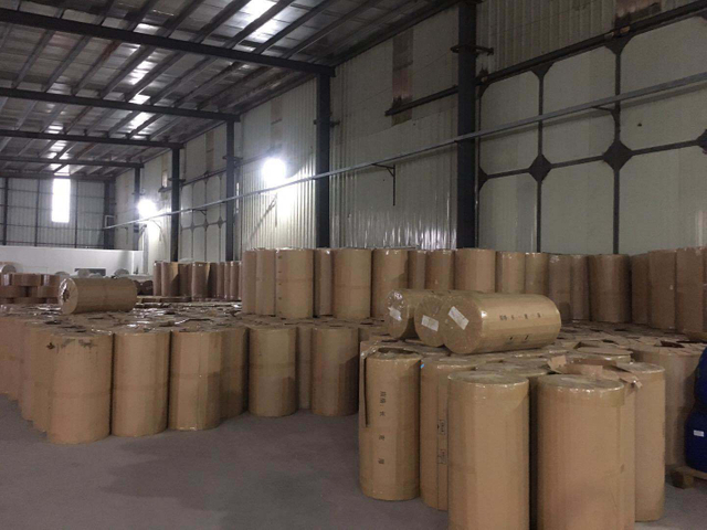 Almofadas separadoras de cortiça com cola removível