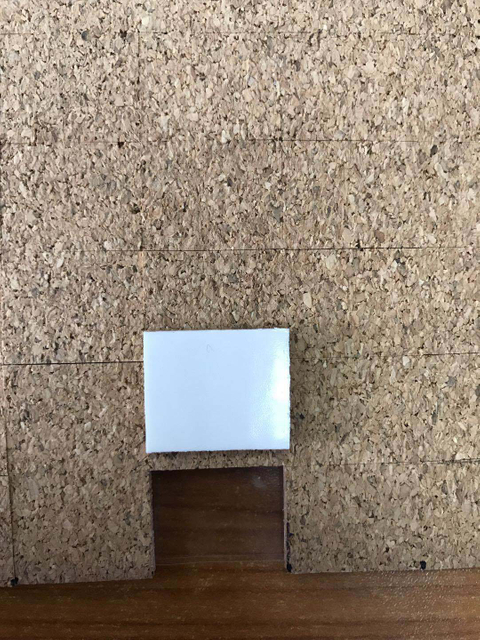 Espaçadores de cortiça com espuma autoadesiva